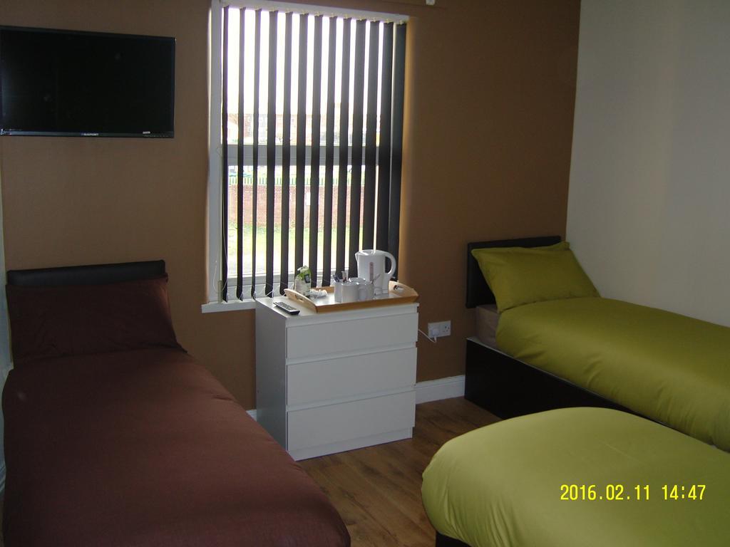 The Kop View Hotel Liverpool Exterior photo